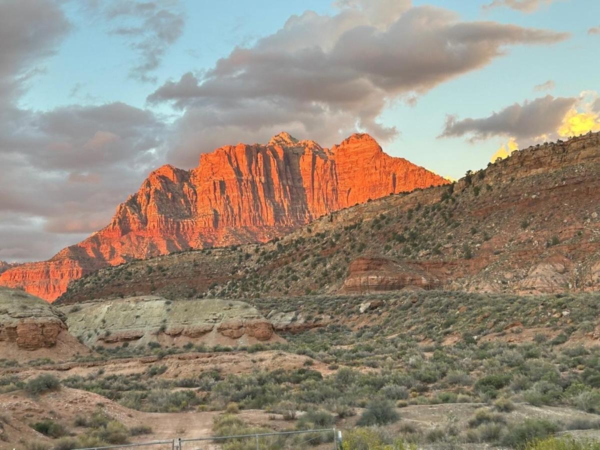 Tyler Inn At Zion Rockville Экстерьер фото